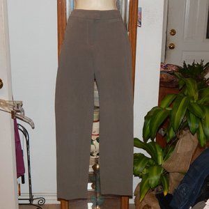 NWT $600 PAMELA HENSON Taupe / Gray Pants XS IT 38 US sz 0 - 2